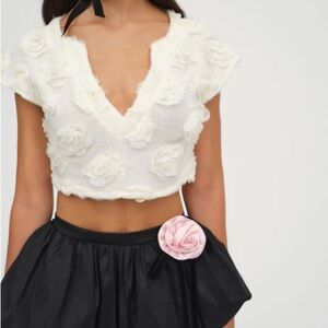 NWT SMALL For Love And Lemons Bailey Rosette Embroidered Ivory Sweater Crop Top